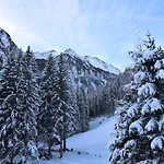 Lodge Almchalet Poellatal Rennweg am Katschberg