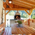 Lodge Almchalet Poellatal