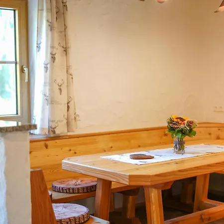 Lodge Almchalet Poellatal *