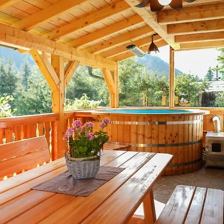 Almchalet Poellatal Rennweg am Katschberg