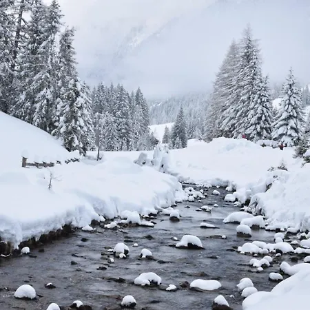 Almchalet Poellatal Rennweg am Katschberg