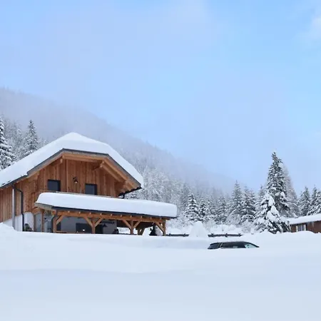 Almchalet Poellatal * Rennweg am Katschberg