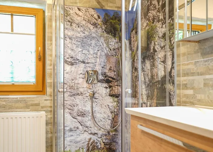 Almchalet Poellatal Lodge *