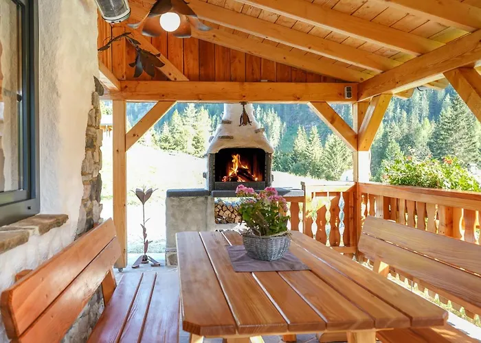 Lodge Almchalet Poellatal